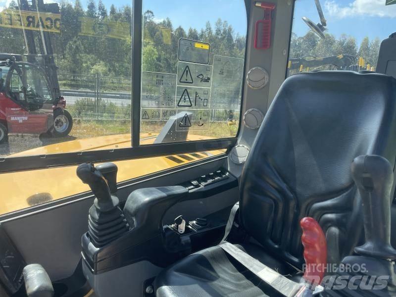 Volvo ECR88 ミニ油圧ショベル 7t以下（ミニユンボ・ミニディガー）