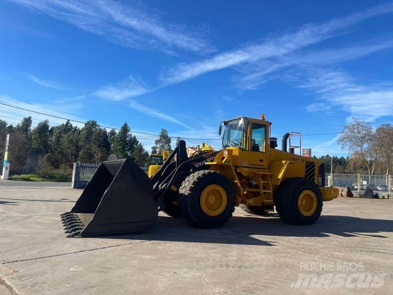 Volvo L 220 E ホイールローダー・タイヤショベル
