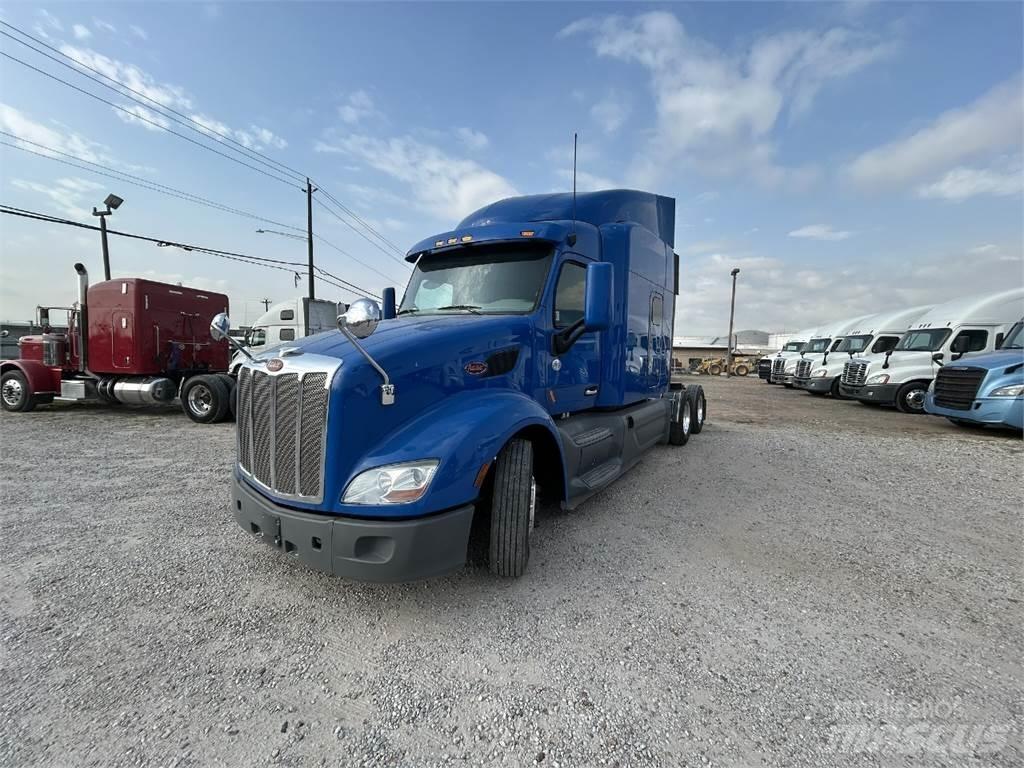 Peterbilt 579 中古トラクターヘッド | トレーラーヘッド