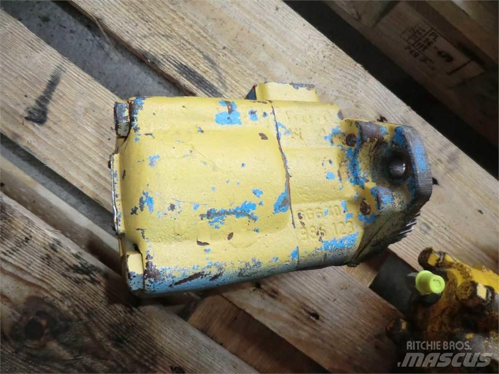 CAT 953 建設機械 -　その他