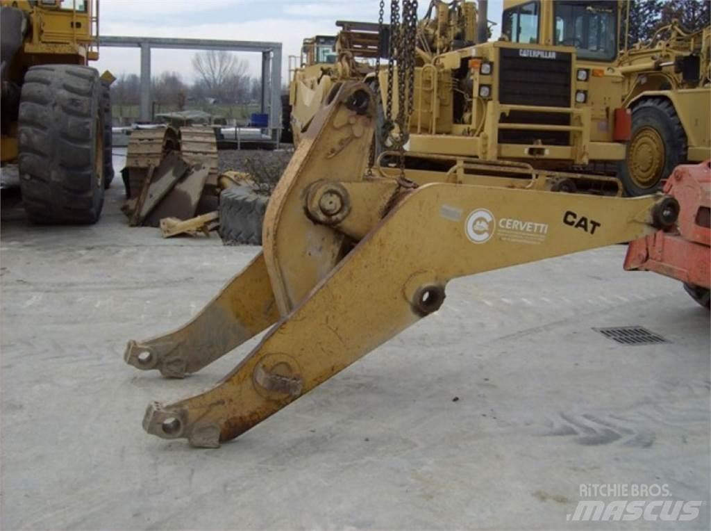 CAT 963 シャーシ及びサスペンション