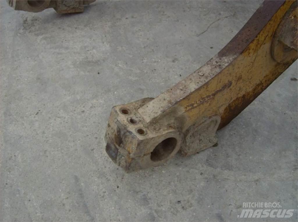 CAT 963 シャーシ及びサスペンション