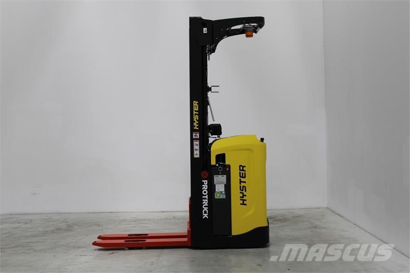 Hyster RS1.6 自走式スタッカー