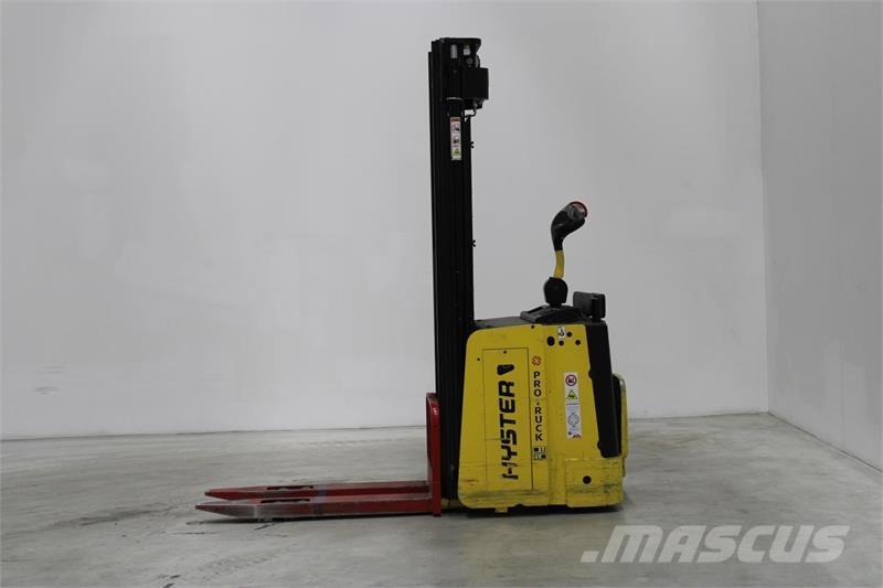 Hyster S1.5S 自走式スタッカー