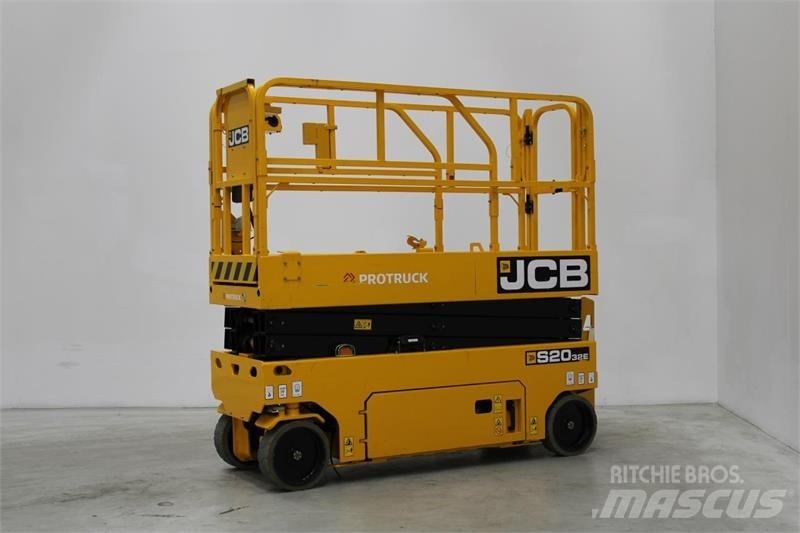 JCB S2032E シザースリフト