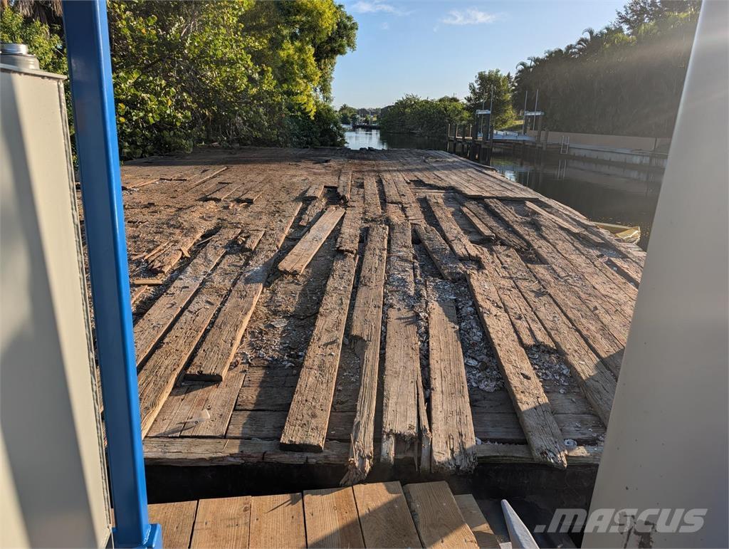  Barge 建設機械 -　その他