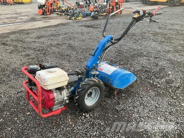  C8 カルチベーター