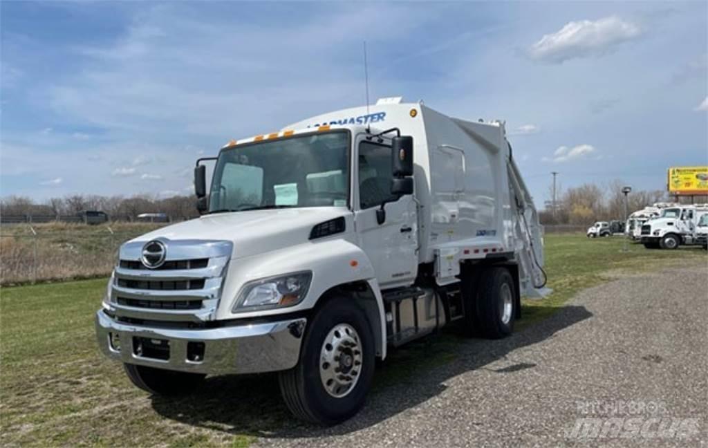 Hino L7 塵芥車、パッカー車