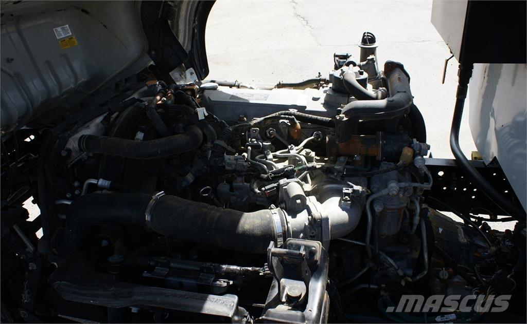 Isuzu NRR 塵芥車、パッカー車