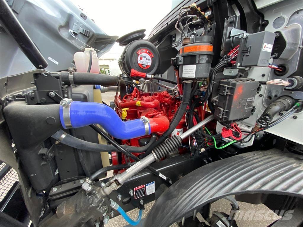 Mack MD6 グラップル