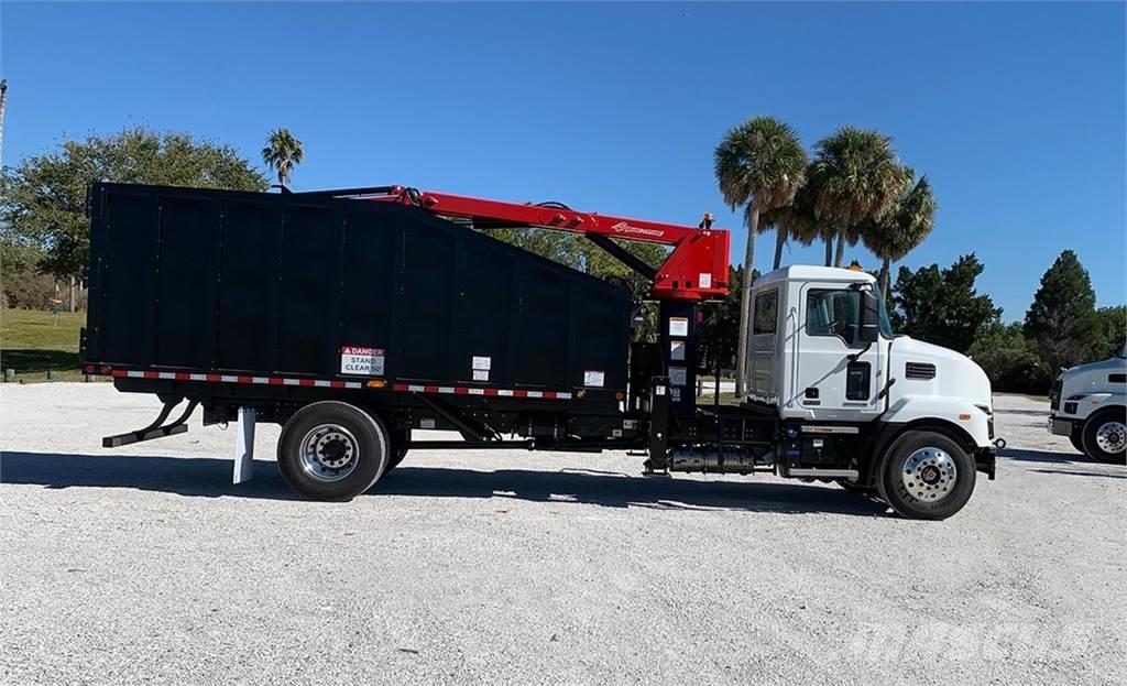 Mack MD6 グラップル