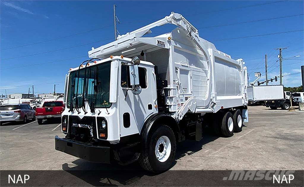 Mack MRU613 塵芥車、パッカー車
