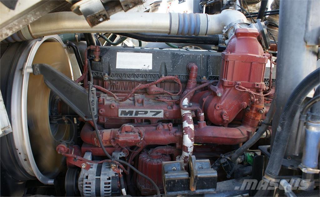 Mack TE64 塵芥車、パッカー車