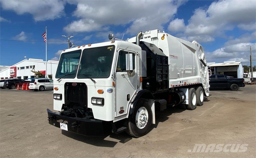 Peterbilt 320 塵芥車、パッカー車