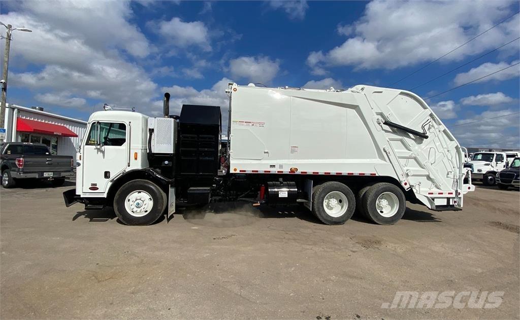 Peterbilt 320 塵芥車、パッカー車
