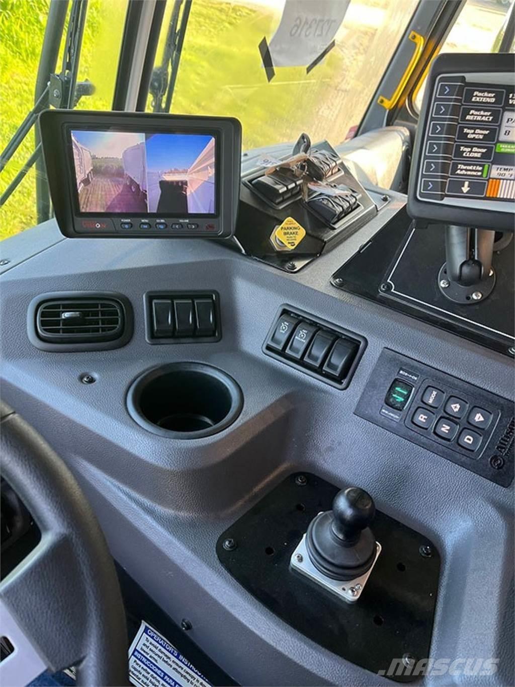 Peterbilt 520 塵芥車、パッカー車