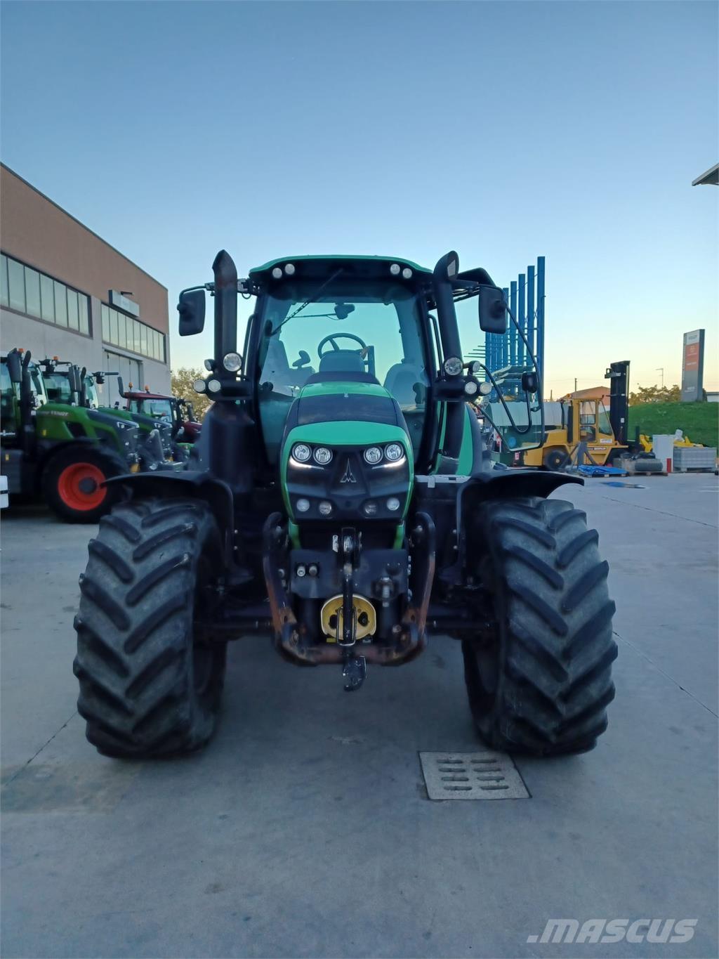 Deutz 6180 TTV トラクター