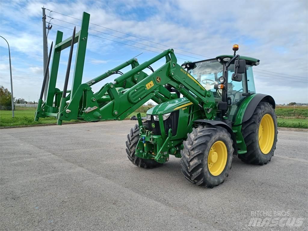 John Deere 5125R トラクター