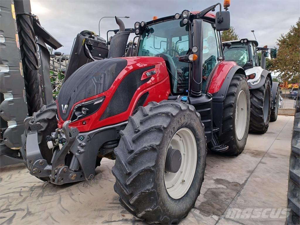 Valtra T 214 トラクター