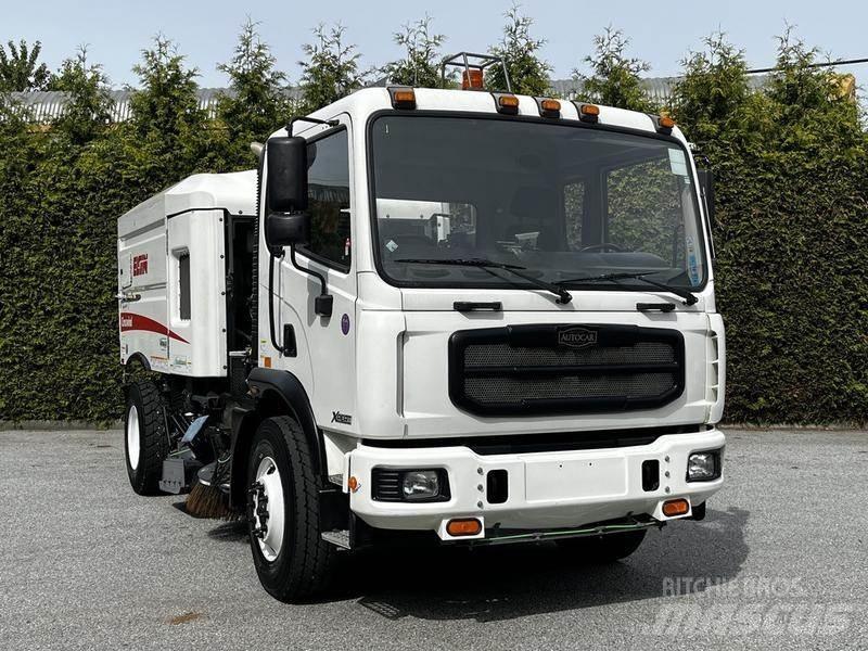 Autocar Xpert 街路清掃車