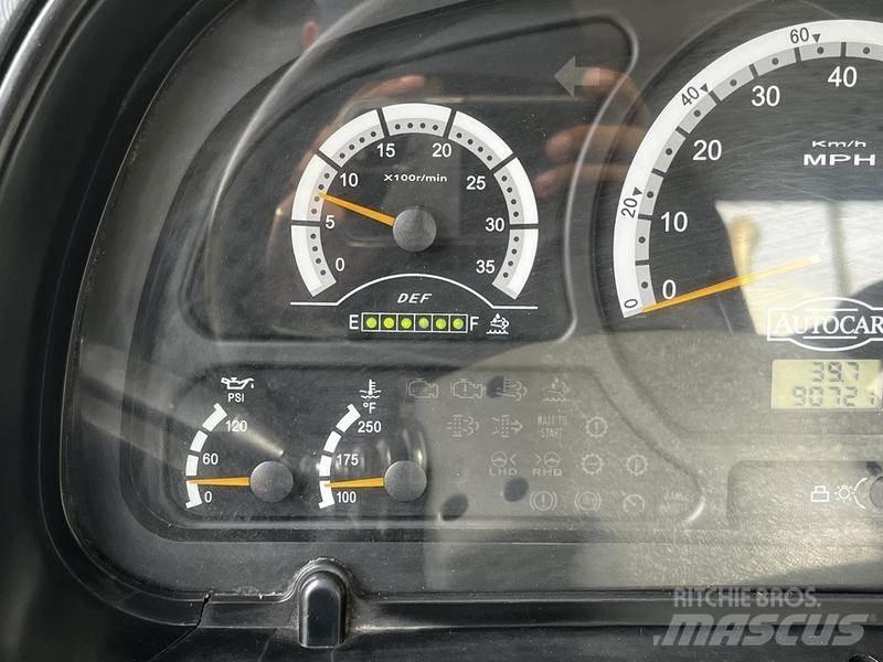 Autocar Xpert 街路清掃車