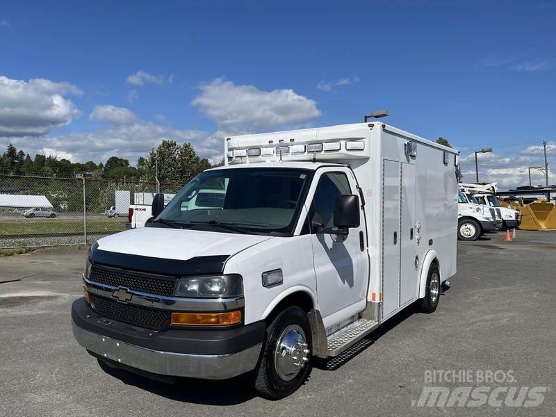 Chevrolet Express マイクロバス