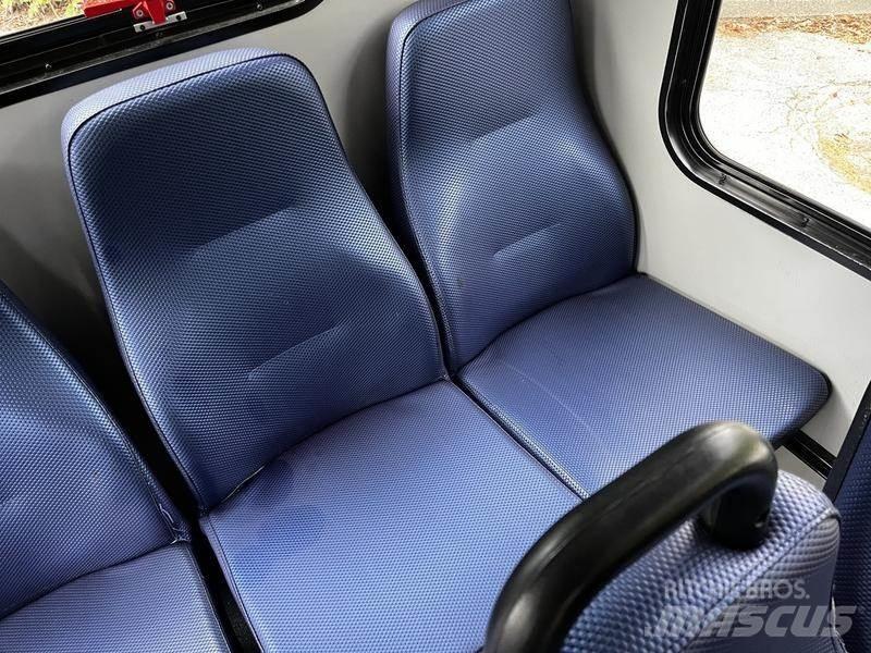 Chevrolet Express マイクロバス
