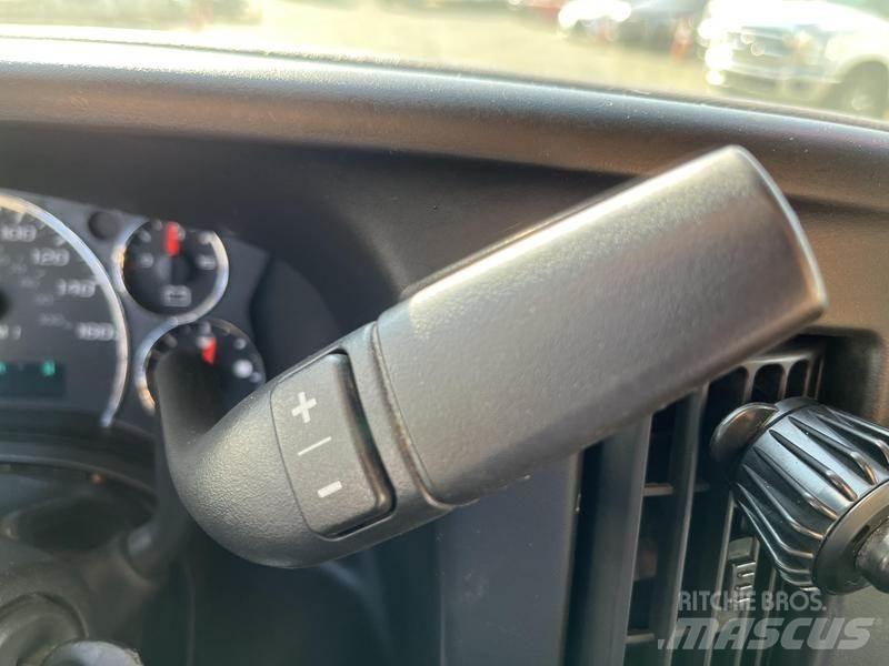 Chevrolet Express パネルバン