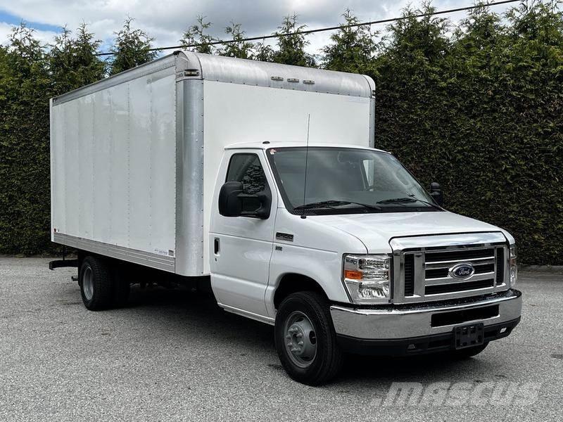 Ford Econoline パネルバン