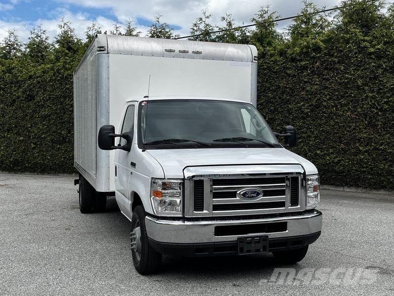 Ford Econoline パネルバン