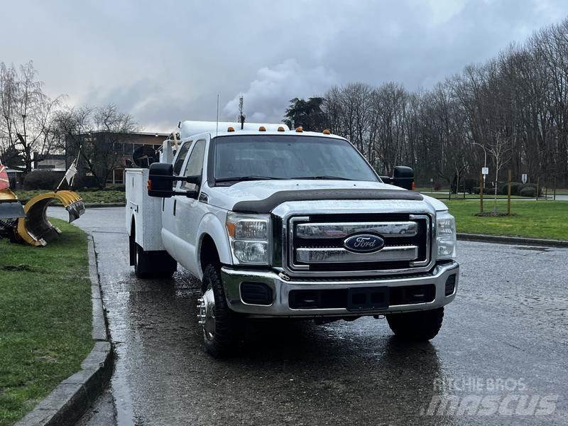 Ford F-350 SD 多目的／汎用車両