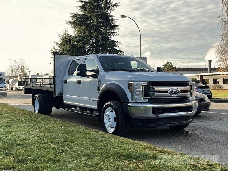 Ford F-450 SD 平ボディー