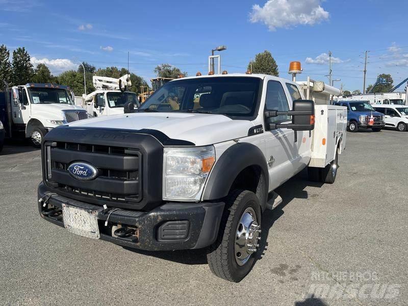 Ford F-450 SD 多目的／汎用車両