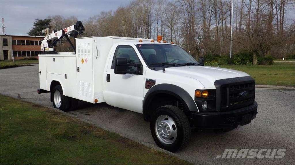 Ford F-550 クレーントラック、ユニック車