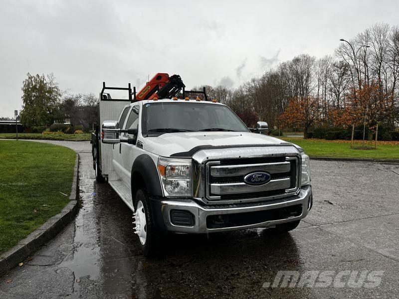 Ford F-550 クレーントラック、ユニック車