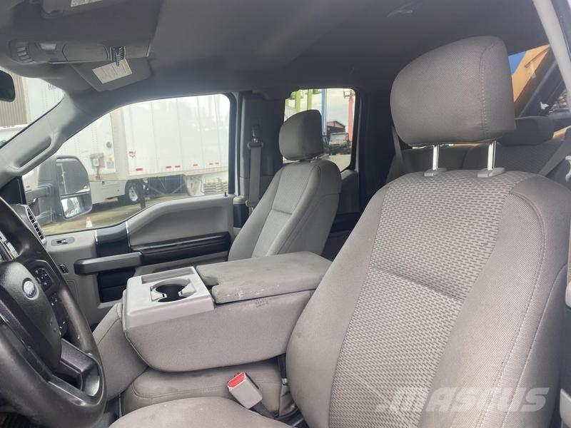 Ford F-550 クレーントラック、ユニック車