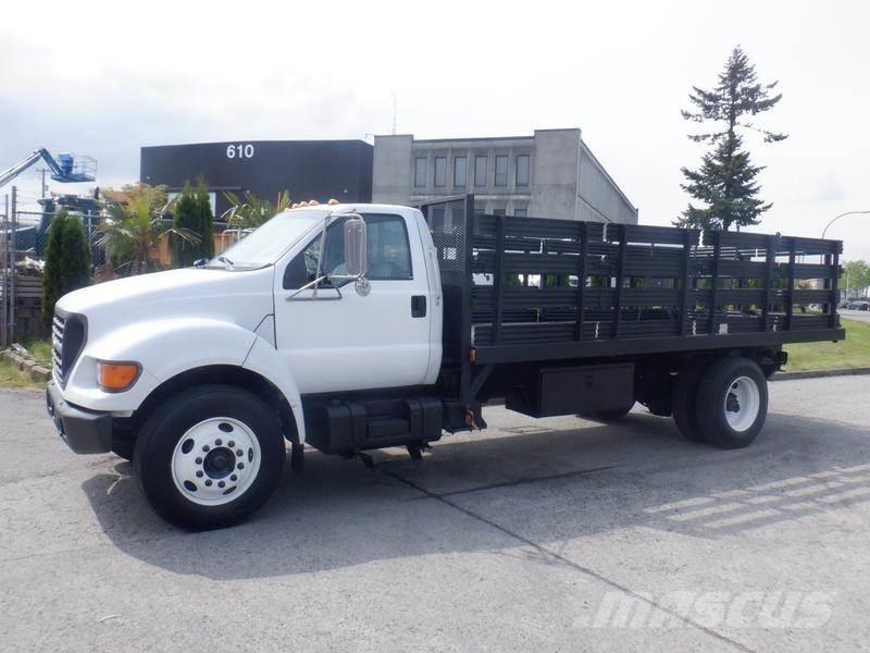Ford F-650 平ボディー