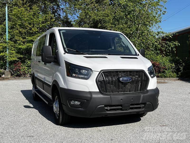 Ford Transit パネルバン