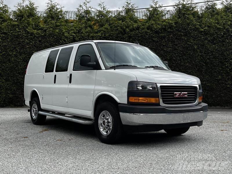 GMC Savana パネルバン
