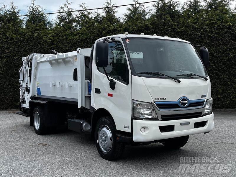 Hino 195 塵芥車、パッカー車