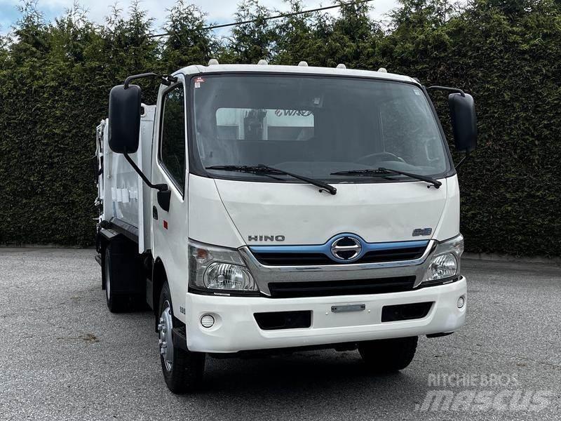 Hino 195 塵芥車、パッカー車