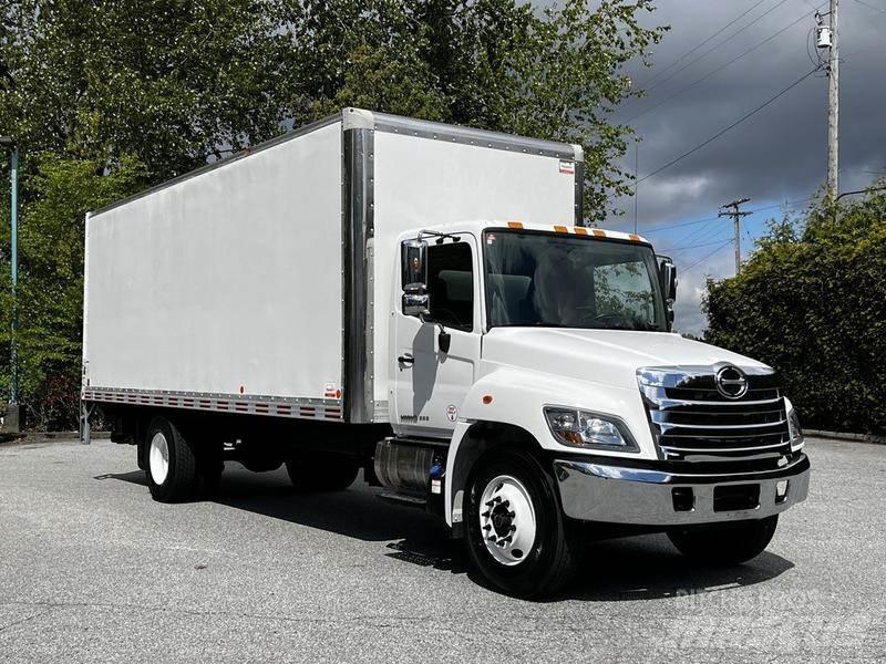 Hino 338 パネルバン