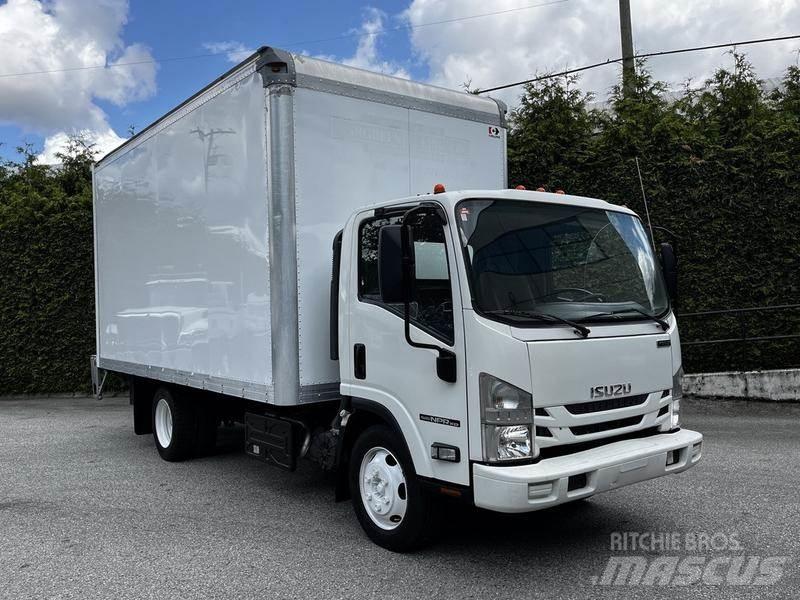 Isuzu NPR パネルバン