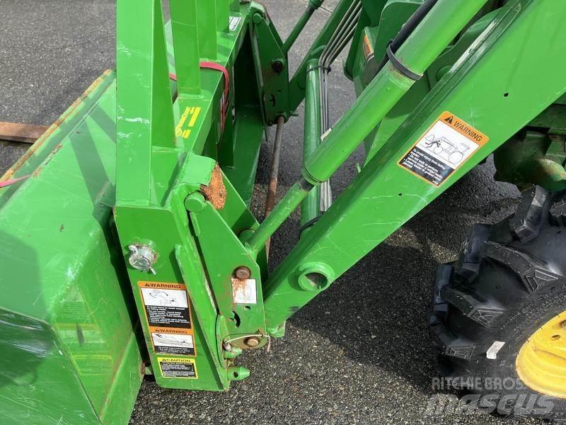 John Deere 790 トラクター