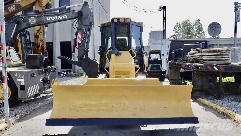 Komatsu D37PX-22 大型油圧ショベル12t以上（パワーショベル・ユンボ）