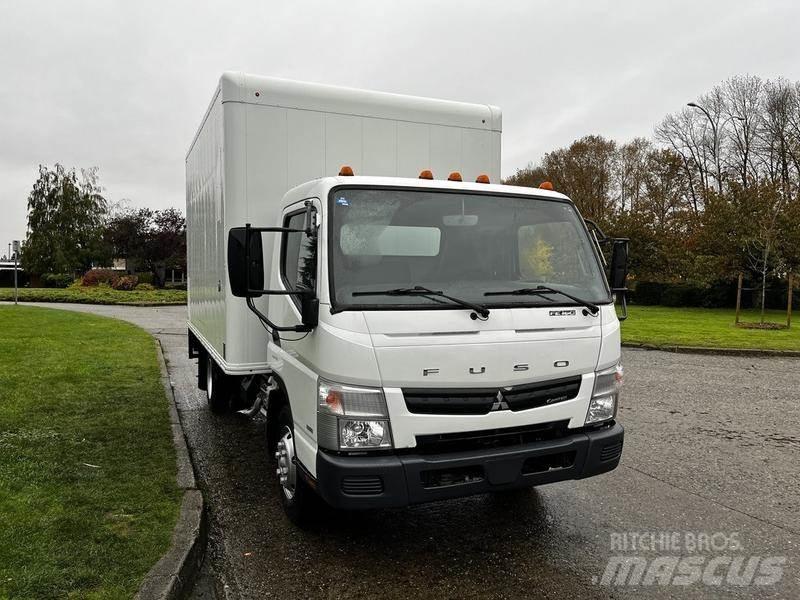Mitsubishi Fuso FE パネルバン