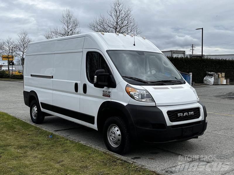 RAM Promaster パネルバン