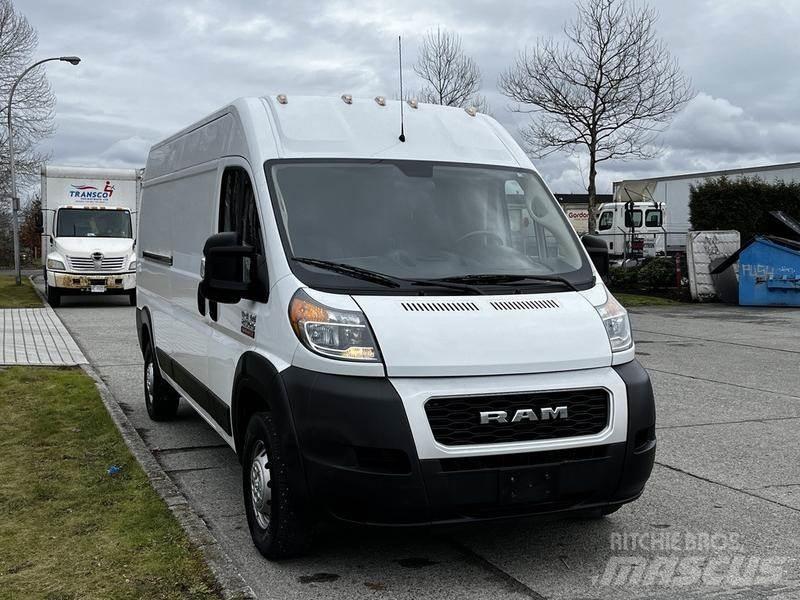 RAM Promaster パネルバン