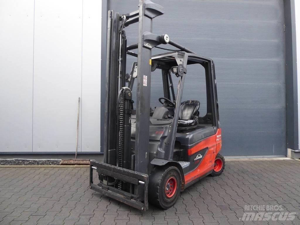 Linde E25-01 バッテリーフォークリフト