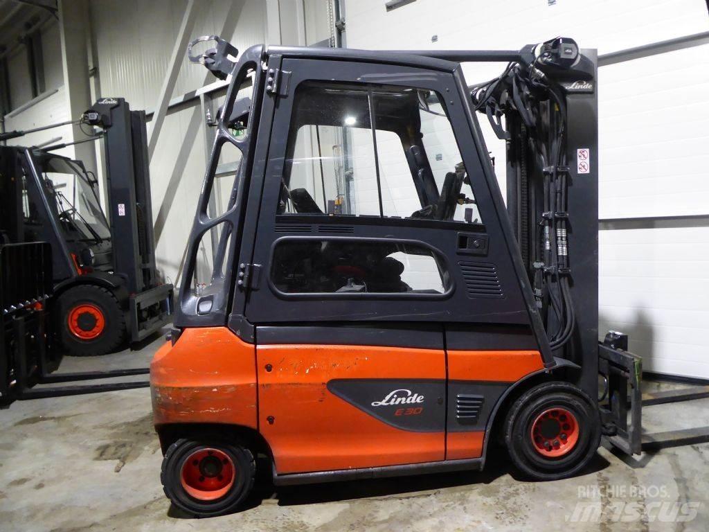 Linde E30-01 バッテリーフォークリフト